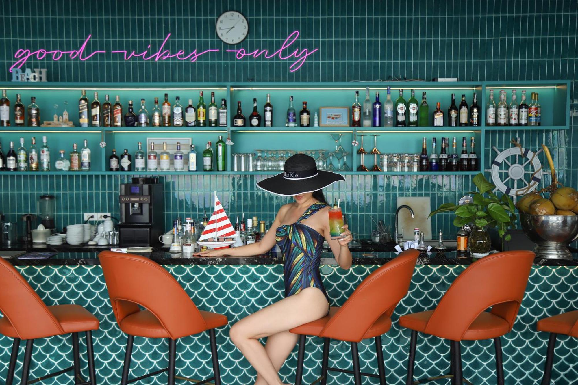 Vias Hotel Vung Tau - Transportation Included Экстерьер фото The Pool Bar