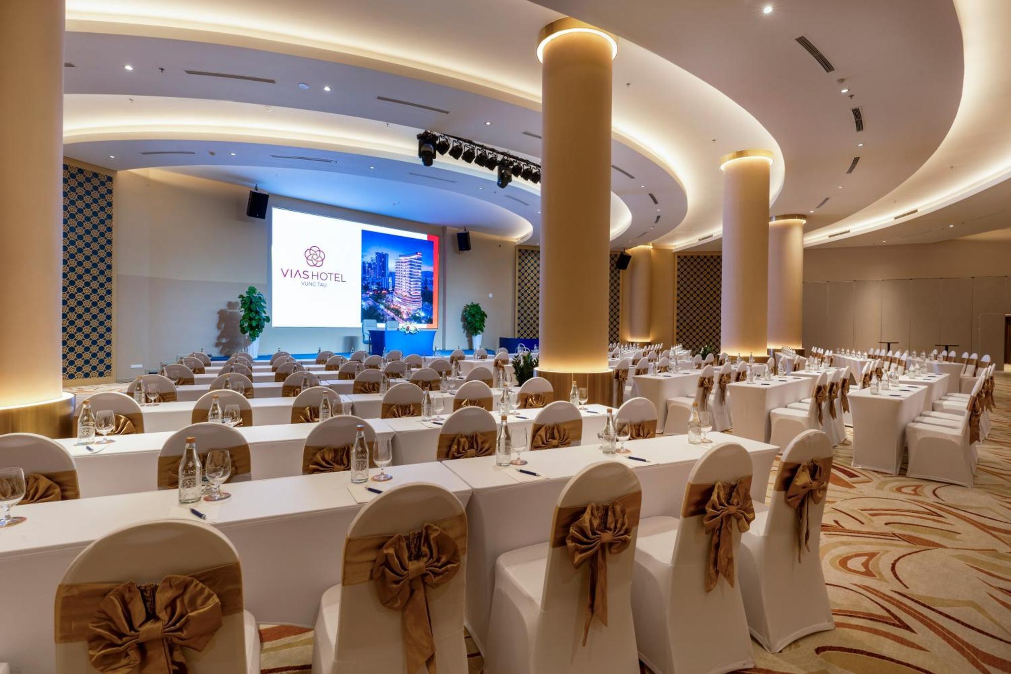 Vias Hotel Vung Tau - Transportation Included Экстерьер фото