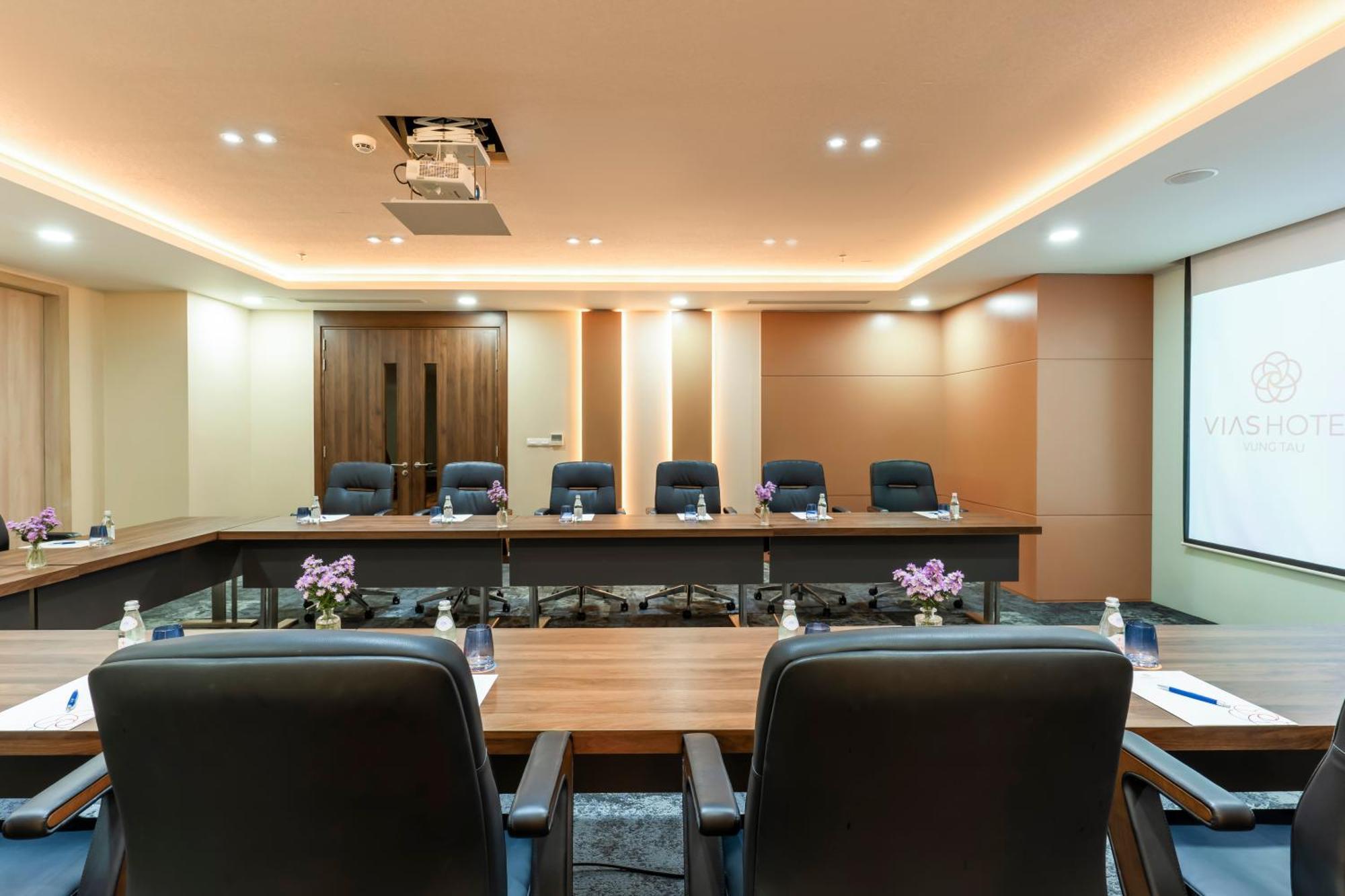 Vias Hotel Vung Tau - Transportation Included Экстерьер фото